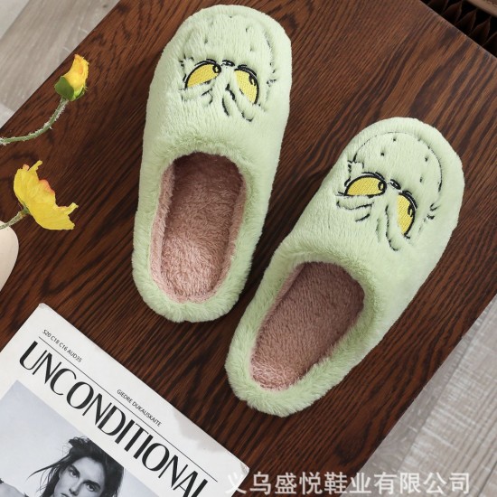 Cross-border Christmas funny Green Grinch fur slippers, comfortable and warm cotton slippers for winter couples, plush slippers.