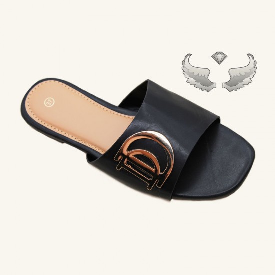 Yiwu direct sales: Women's chunky heeled sandals, versatile outdoor open-toe high-heeled sandals.