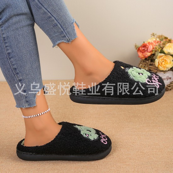 Cross-border Halloween embroidery patterns Green skull-printed, comfortable, warm cotton slippers for couples in winter.