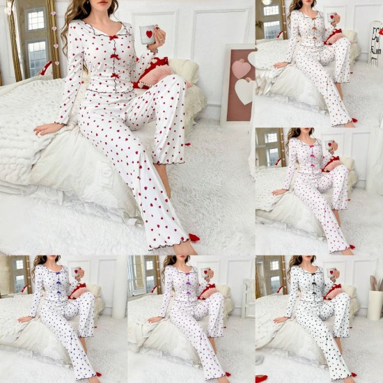 Cross-border home wear set for autumn-winter with heart patterned collared sleepwear for women and long-sleeved pants. Two-piece set that can be worn outside. Cross-border home wear set with heart patterned sleepwear and long-sleeved pants for European-st