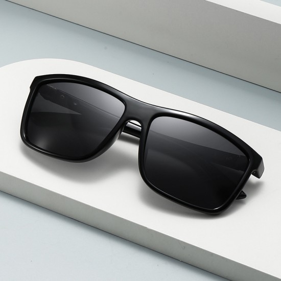 New half-frame ultra-light memory titanium alloy reading glasses, fashionable blue light blocking reading glasses for seniors.