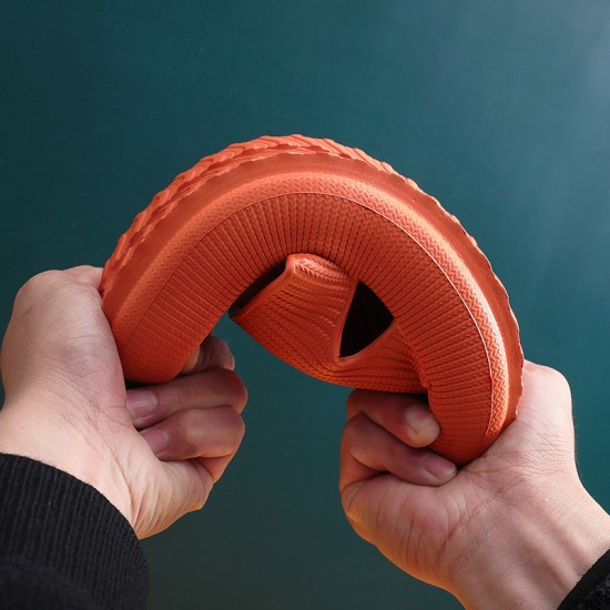 In-Stock Cross-border thick-soled women's summer home slippers, soft-soled EVA slippers for men.