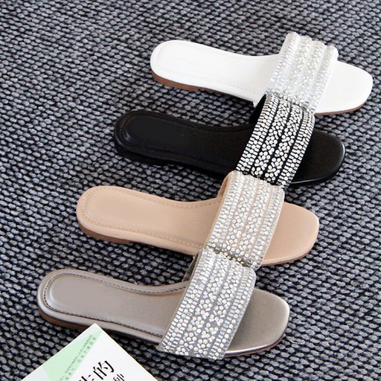 Factory direct sale of light luxury, fashionable diamond-encrusted craft shoes, women's casual flat slippers, wholesale slippers.