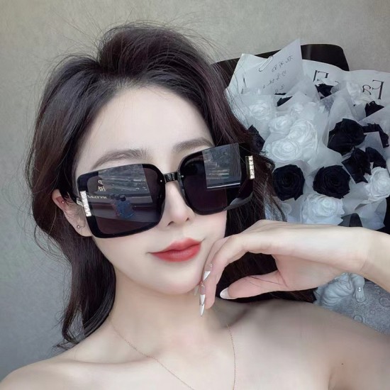 Korean fashion sunglasses, elegant gold wire frames, light brown lenses, new hot girl preppy style UV-blocking sunglasses for women.