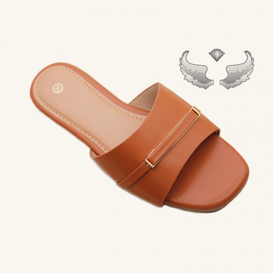 Foreign trade spot wholesale, fashionable buckled flat slippers for women, durable and wearable.