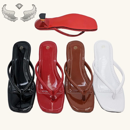 Factory Women's Slippers: New Style, Fashionable, Non-Slip Women's Slippers for Summer