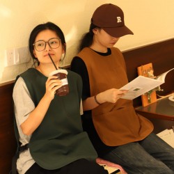 Pure Time Egg Roll portable travel toiletry storage bag, foldable and sorting storage bag, multifunctional cosmetic bag