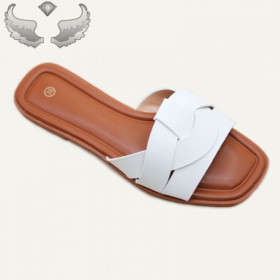 Foreign Trade Chaozhou Women's Shoes Summer Fashionable Versatile Non-Slip Flip Flops with Metallic Decorations, Wholesale Slippers