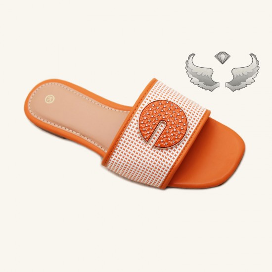 Hot-selling Slippers: high-quality, fashionable, hand-woven women's slippers for cross-border trade.