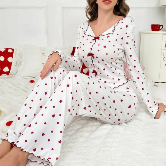 Cross-border home wear set for autumn-winter with heart patterned collared sleepwear for women and long-sleeved pants. Two-piece set that can be worn outside. Cross-border home wear set with heart patterned sleepwear and long-sleeved pants for European-st