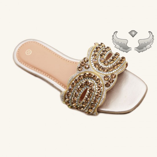 Fashion Ladies slippers: Chaozhou factory wholesale women's shoes, fashionable and versatile outdoor slippers.