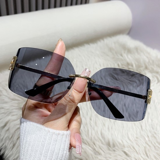 New rimless square sunglasses with trimmed edges, trendy European and American sunglasses, cross-border fashionable marine-lens small-frame sunglasses.