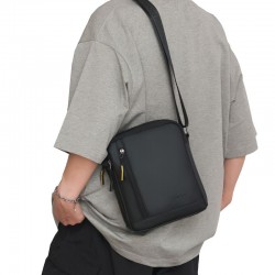 Men's trendy single shoulder bag, outdoor sports casual chest bag, new multi-functional travel bag, multi-pocket, business commuting backpack, small crossbody bag for spring outing