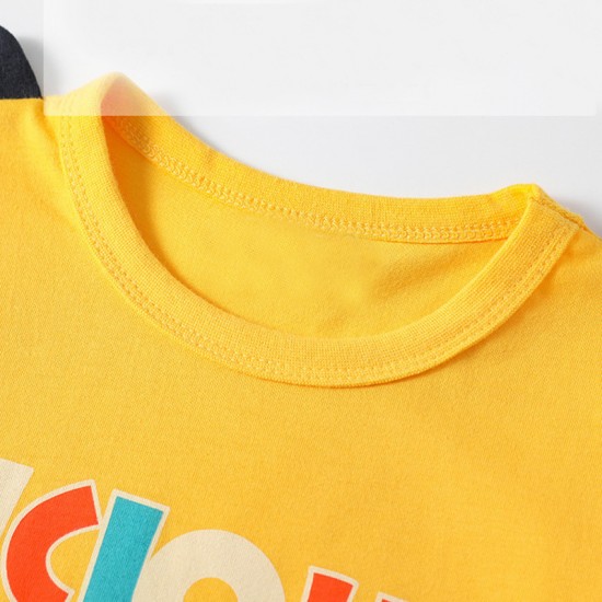 Boys' summer new European and American two-piece suits for children's clothing. Handsome short-sleeved shorts and children's clothing.