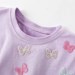 European and American New summer styles for girls, including round-neck short-sleeved T-shirts with cartoon prints for small and medium-sized children.