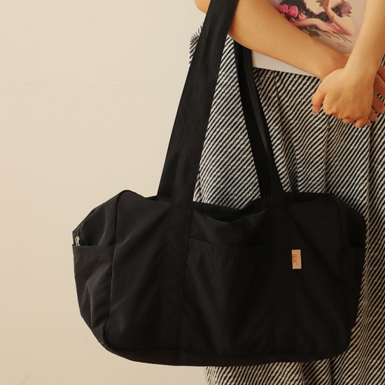 Factory-direct household satin waterproof underwear and socks storage bag, portable, large travel storage bag.