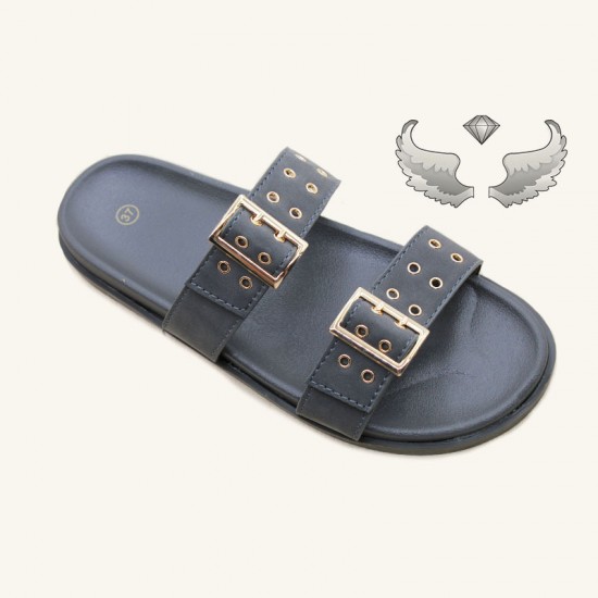 Chaozhou women's cross-border flat-soled hollow rhinestone flip-flops for outdoor use, wholesale slippers.