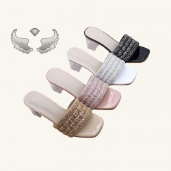 Hot-selling women's slippers, wholesale fashionable diamond-studded high-heeled shoes, comfortable and casual slippers.